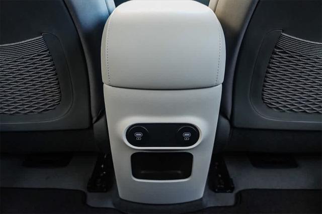 Thumbnail: 2025 Hyundai Ioniq 5 - 18