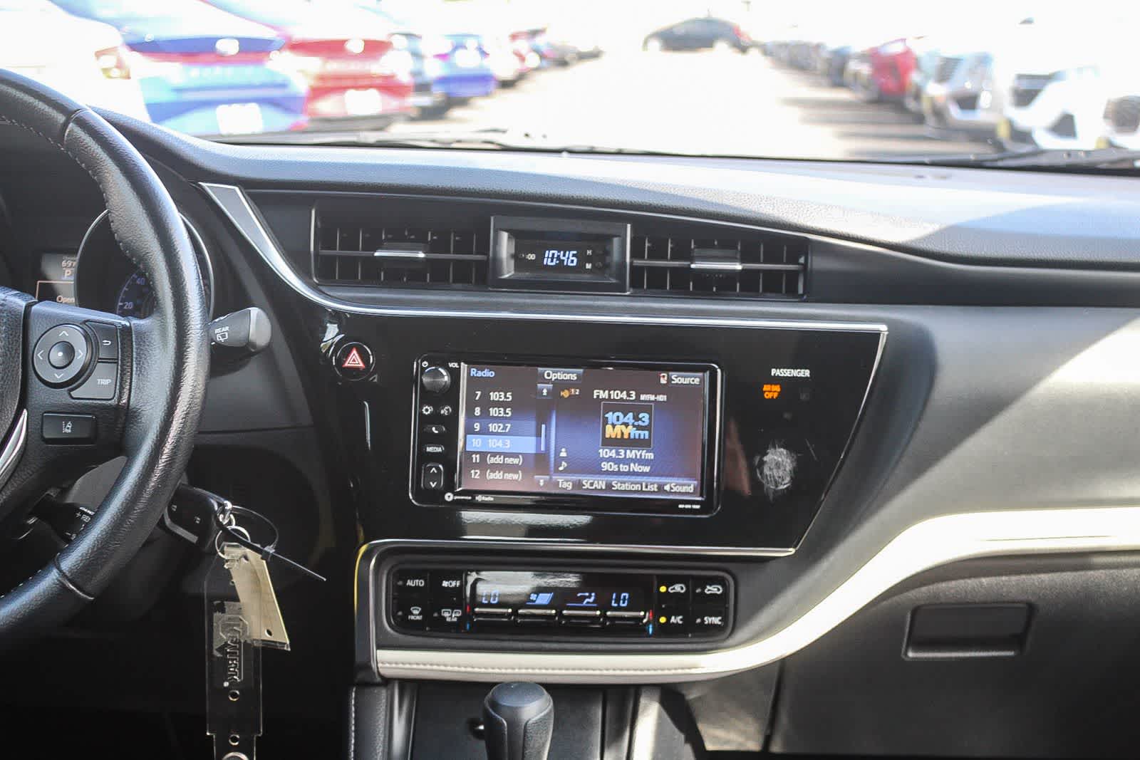 Thumbnail: 2018 Toyota Corolla iM - 18