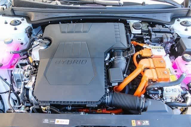 Thumbnail: 2025 Hyundai Elantra - 13