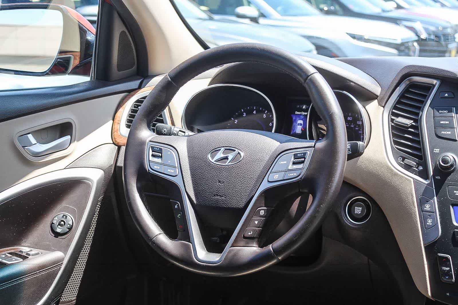 Thumbnail: 2014 Hyundai Santa Fe - 22