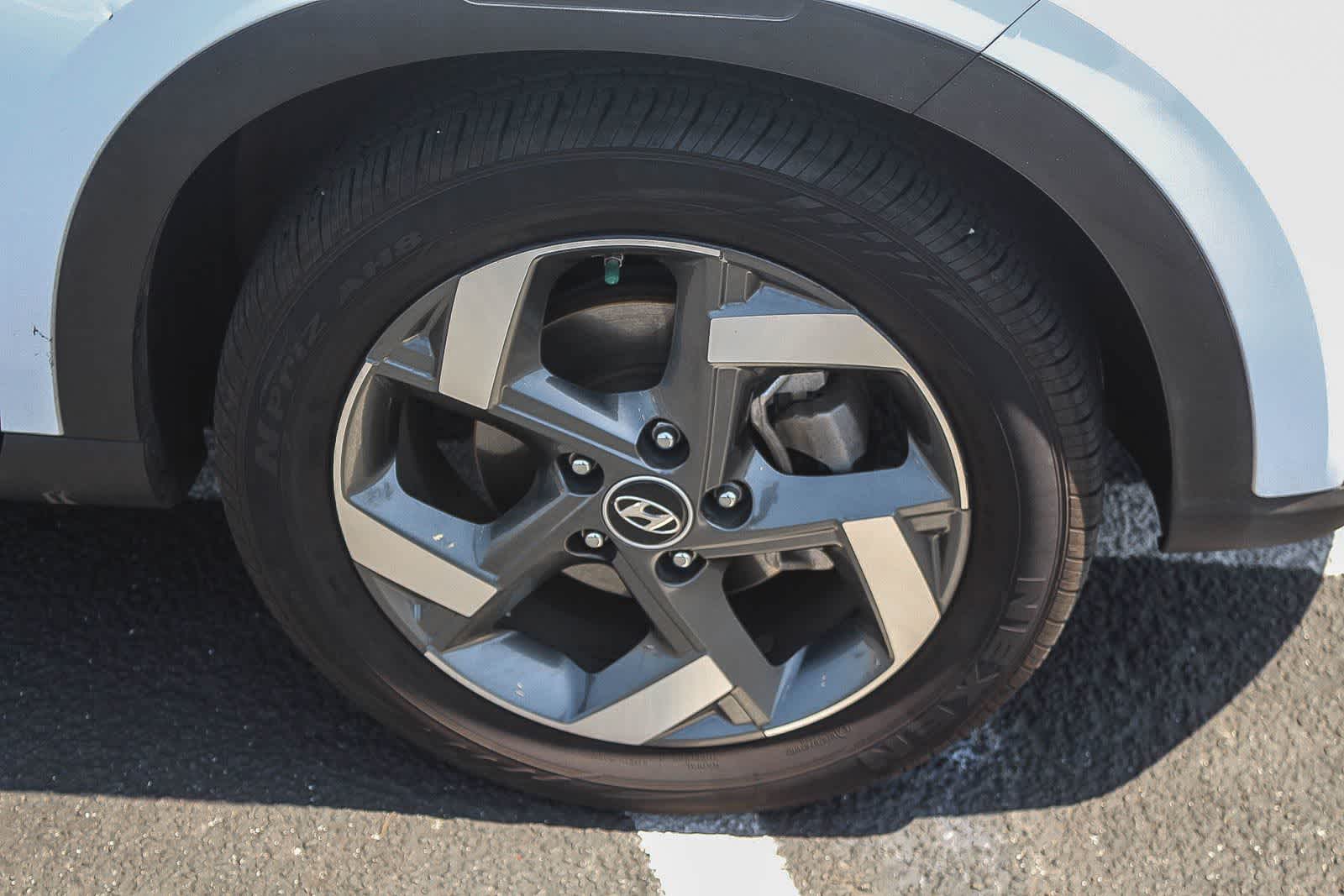 Thumbnail: 2020 Hyundai Venue - 12