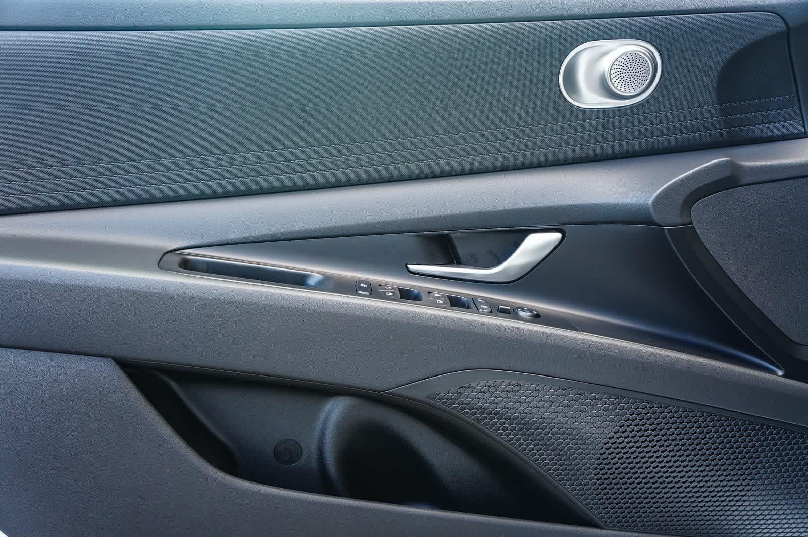 Thumbnail: 2025 Hyundai Elantra - 27