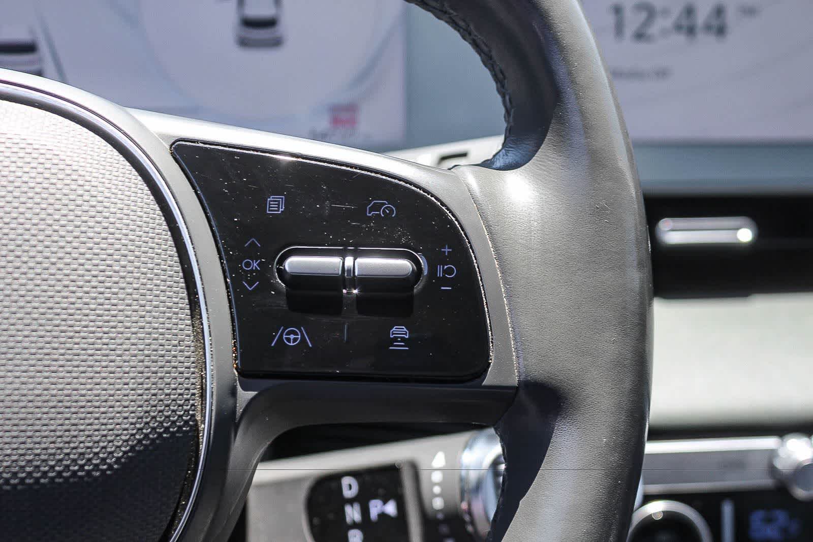 Thumbnail: 2023 Hyundai Ioniq 5 - 31