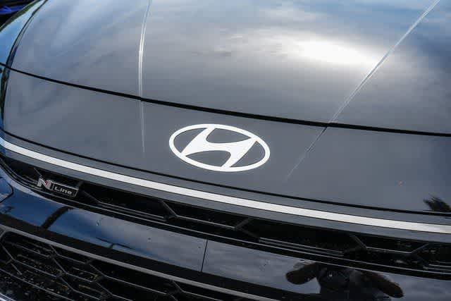 Thumbnail: 2025 Hyundai Elantra - 10