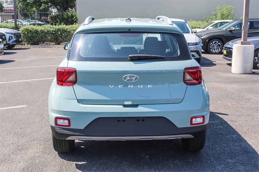 Thumbnail: 2025 Hyundai Venue - 5