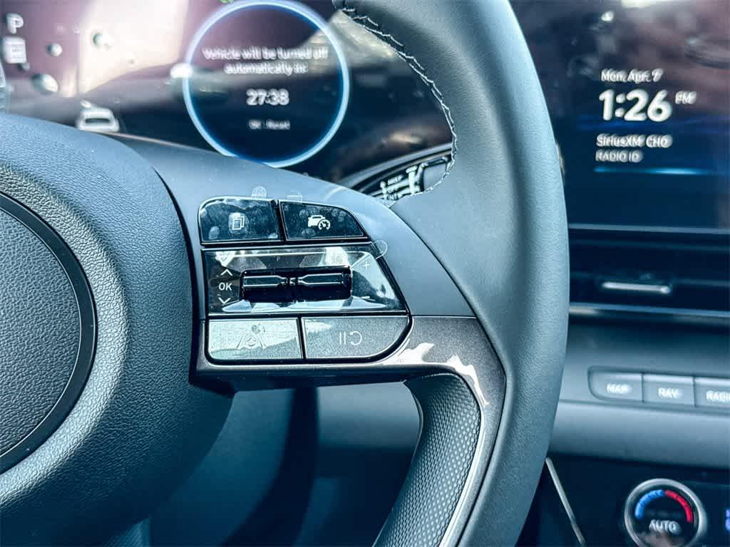 Thumbnail: 2025 Hyundai Elantra - 18