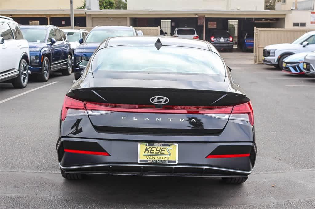 Thumbnail: 2026 Hyundai Elantra - 5