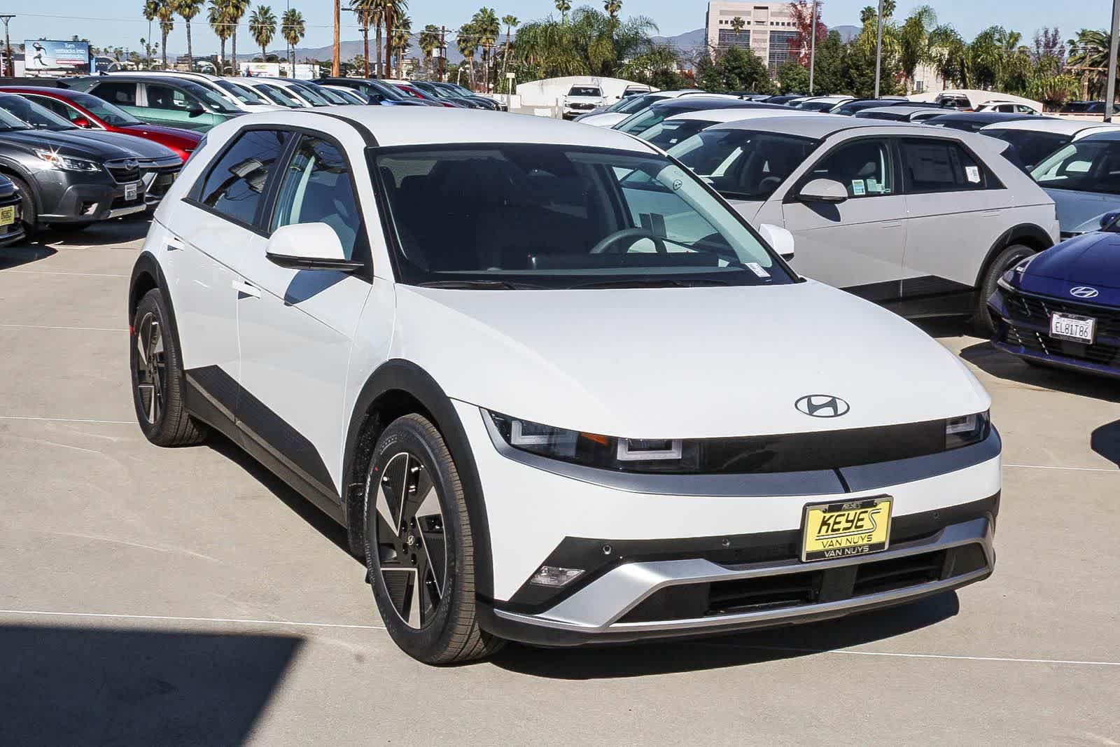 Thumbnail: 2026 Hyundai Ioniq 5 - 3