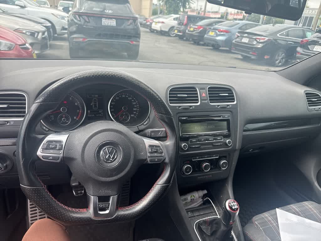 Thumbnail: 2014 Volkswagen Golf - 17
