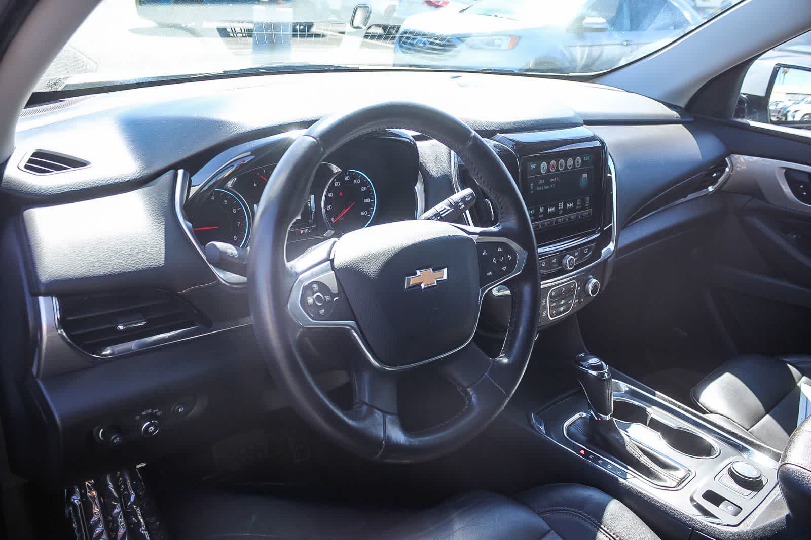 Thumbnail: 2018 Chevrolet Traverse - 24