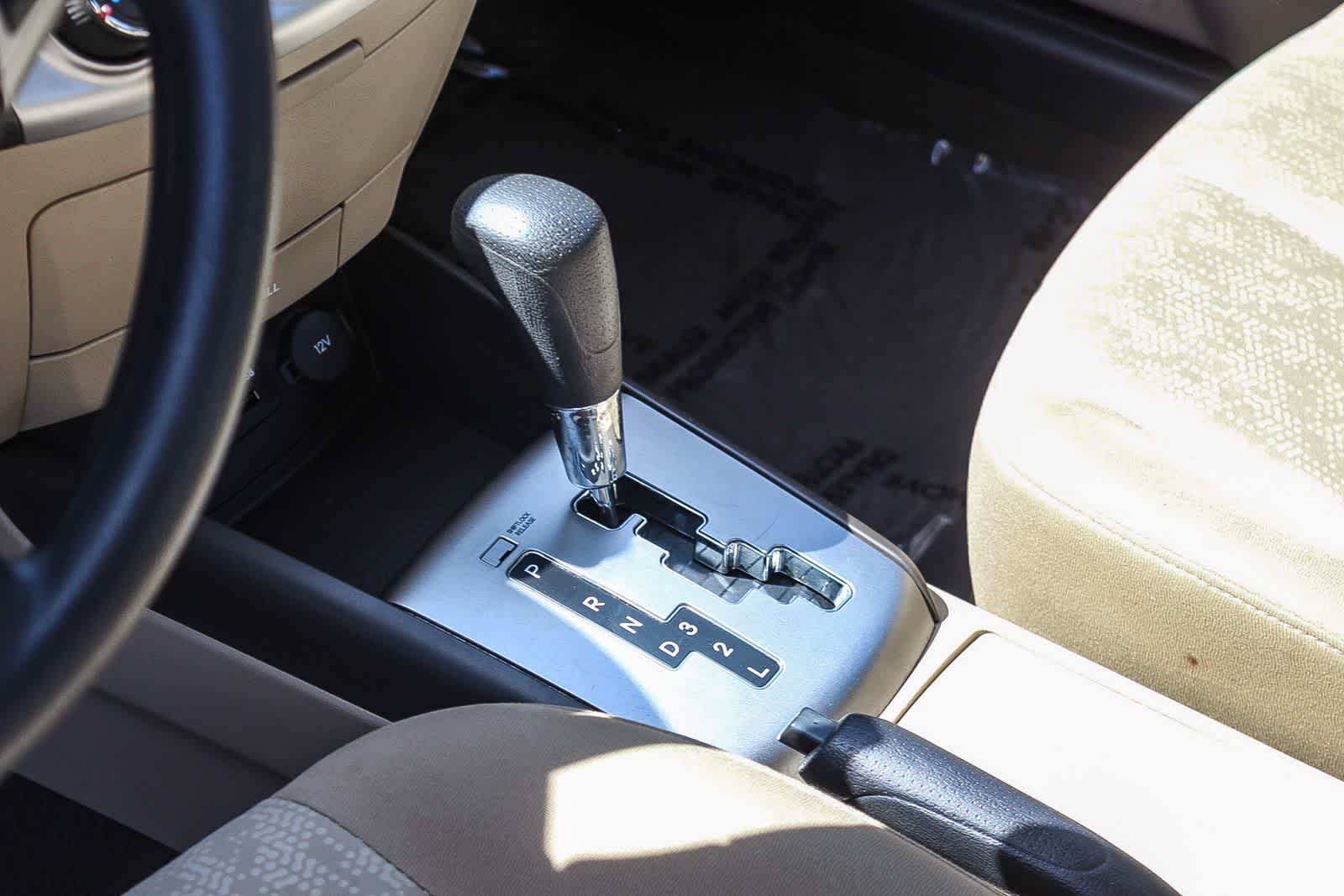 Thumbnail: 2010 Hyundai Elantra - 26