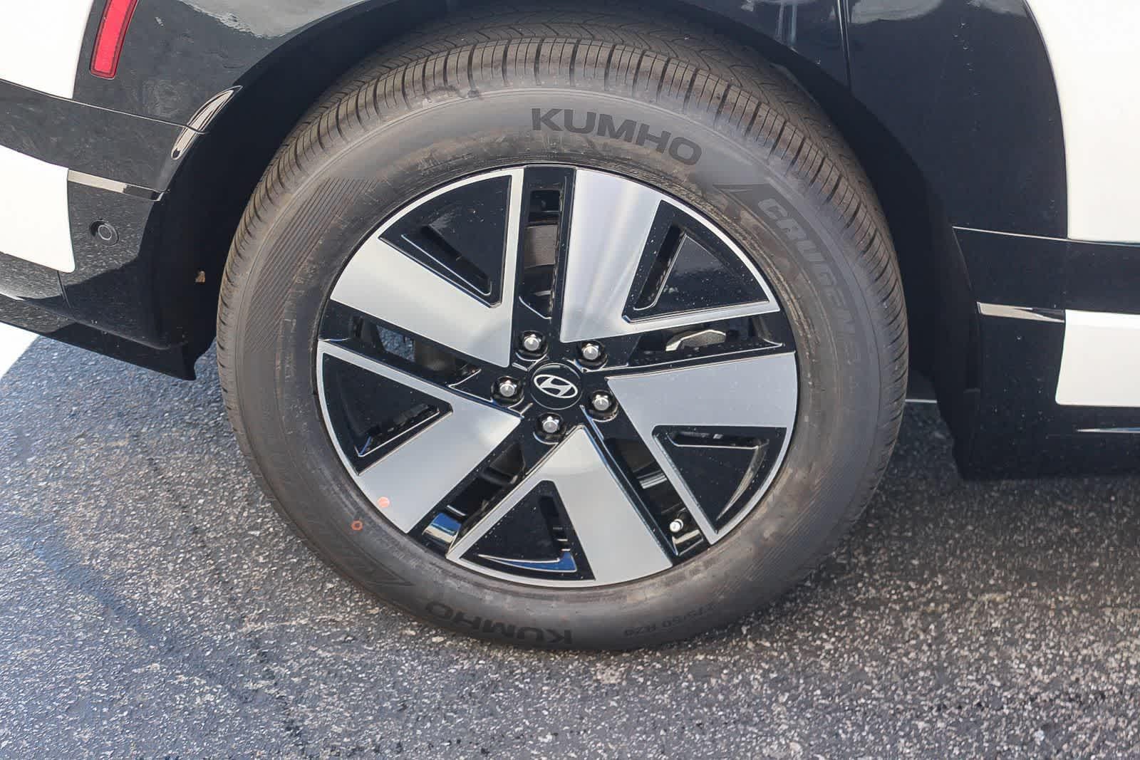 Thumbnail: 2026 Hyundai Ioniq - 9