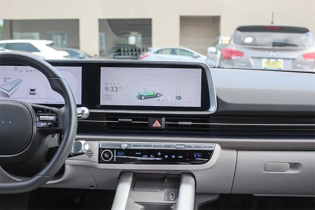 Thumbnail: 2023 Hyundai Ioniq 6 - 13
