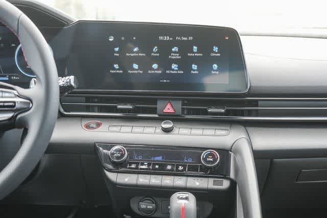 Thumbnail: 2025 Hyundai Elantra - 18