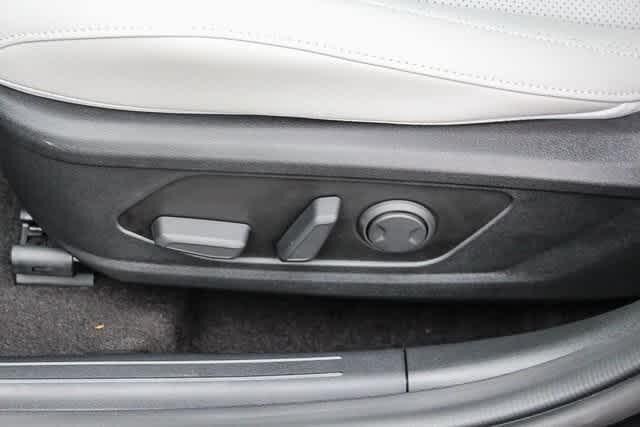 Thumbnail: 2025 Hyundai Elantra - 22