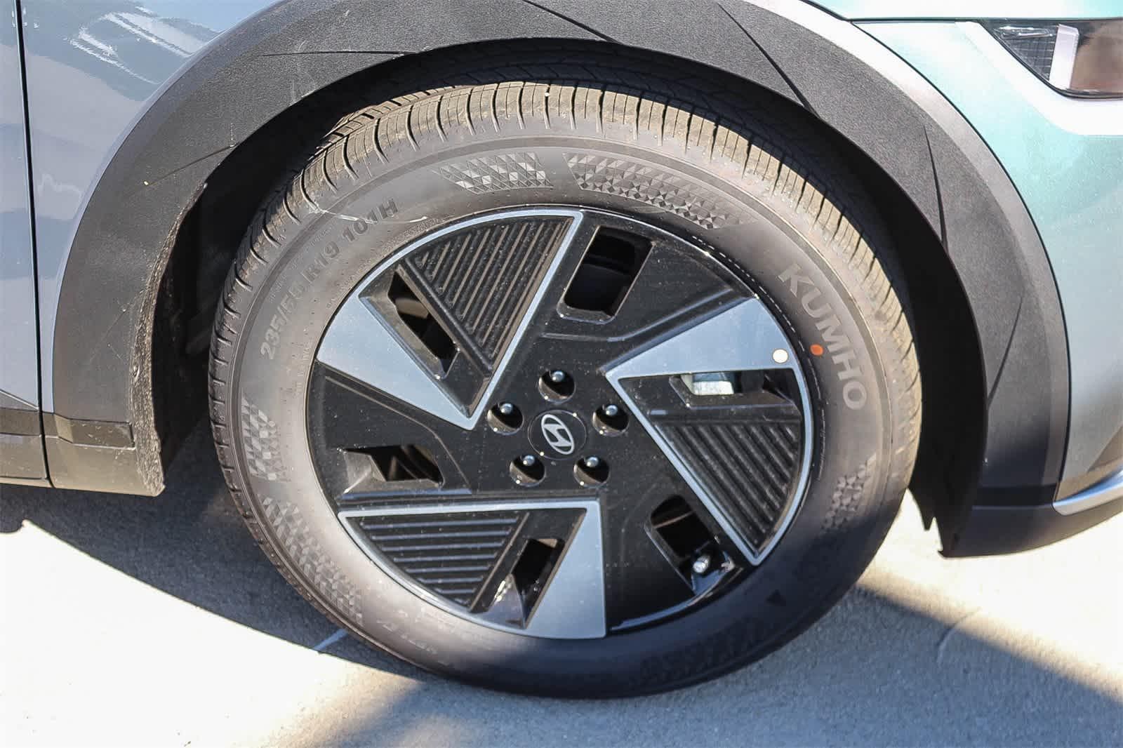 Thumbnail: 2026 Hyundai Ioniq 5 - 11