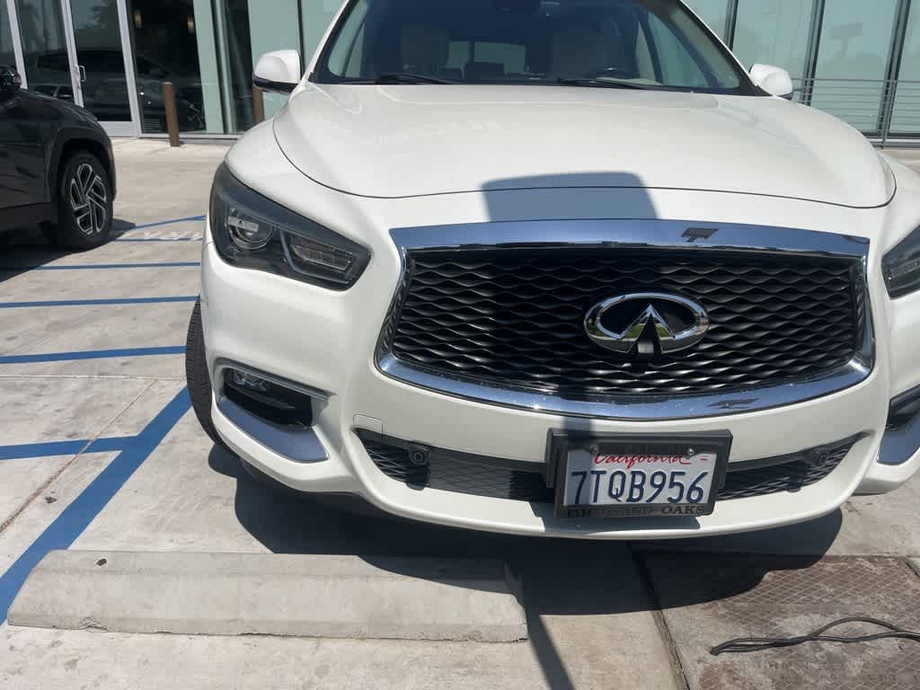 Thumbnail: 2016 INFINITI QX60 - 32
