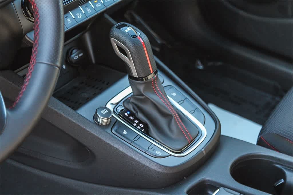 Thumbnail: 2022 Hyundai Kona - 23