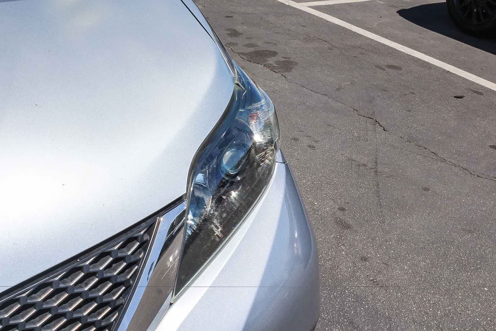 Thumbnail: 2011 Toyota Sienna - 11