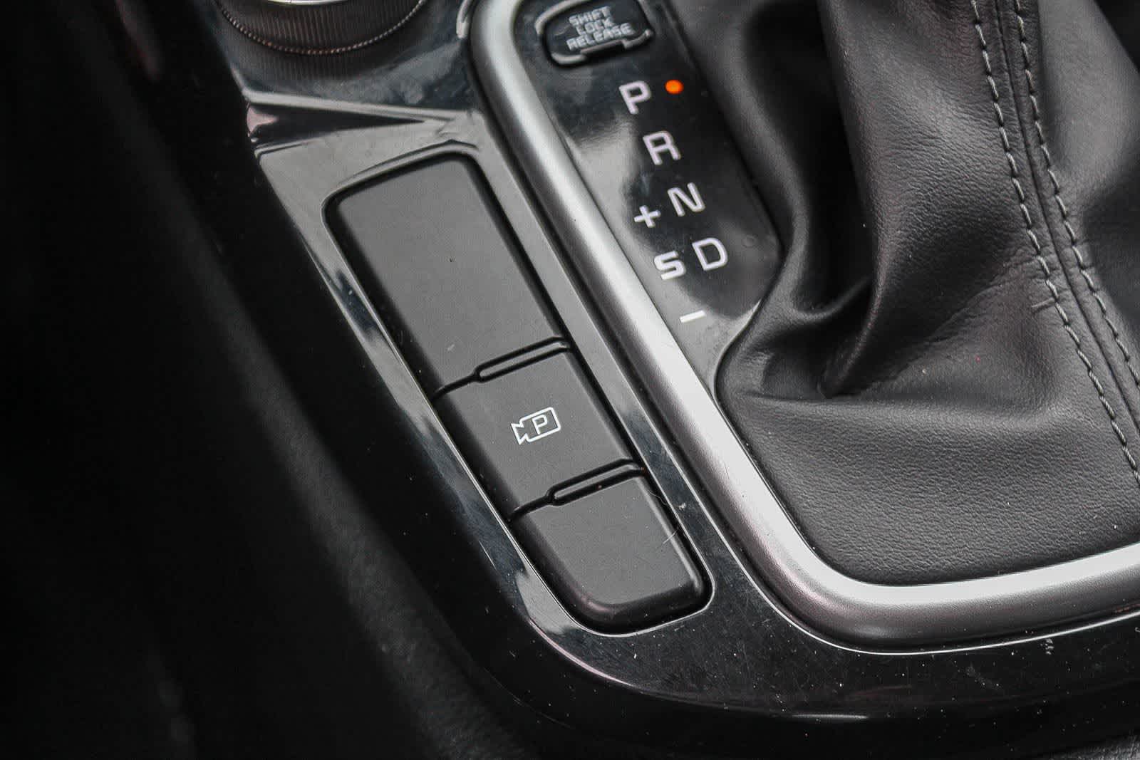 Thumbnail: 2024 Kia Seltos - 33