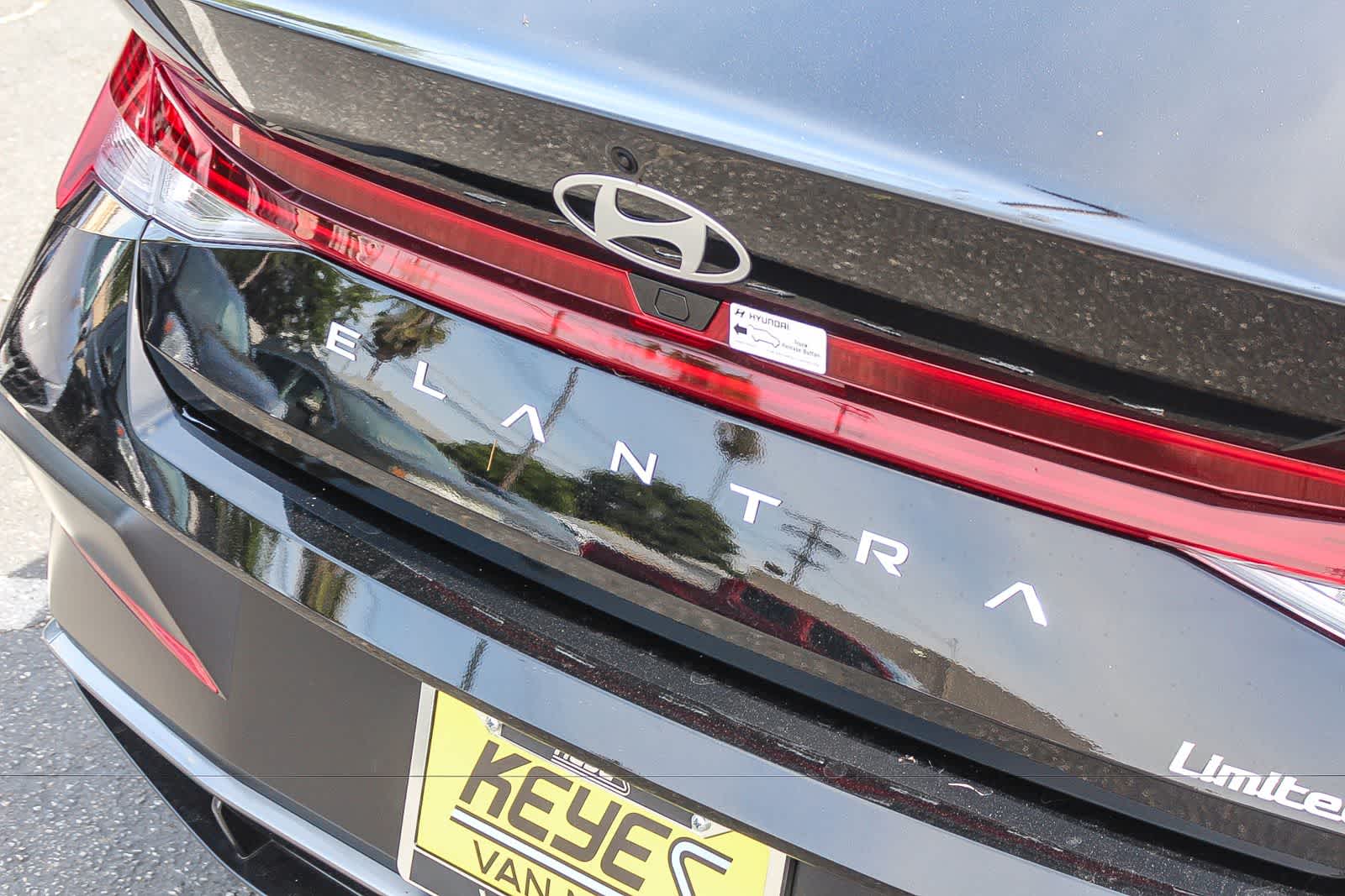 Thumbnail: 2025 Hyundai Elantra - 8