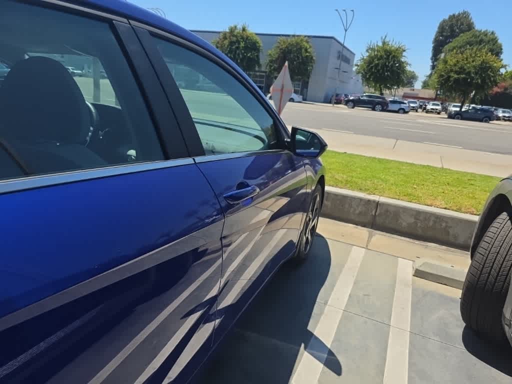 Thumbnail: 2023 Hyundai Elantra - 7