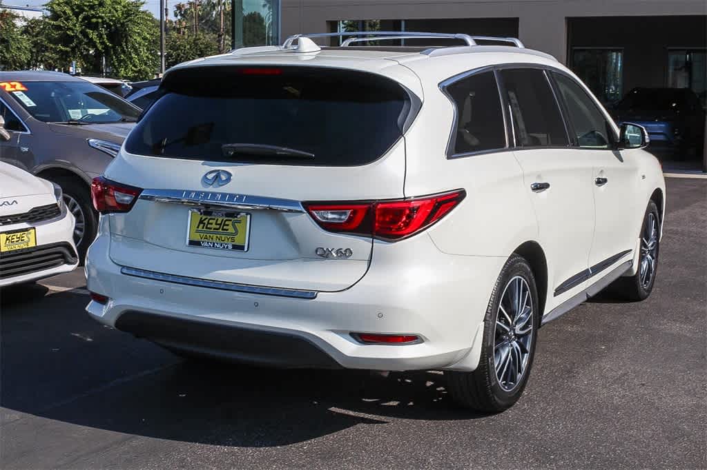Thumbnail: 2016 INFINITI QX60 - 4