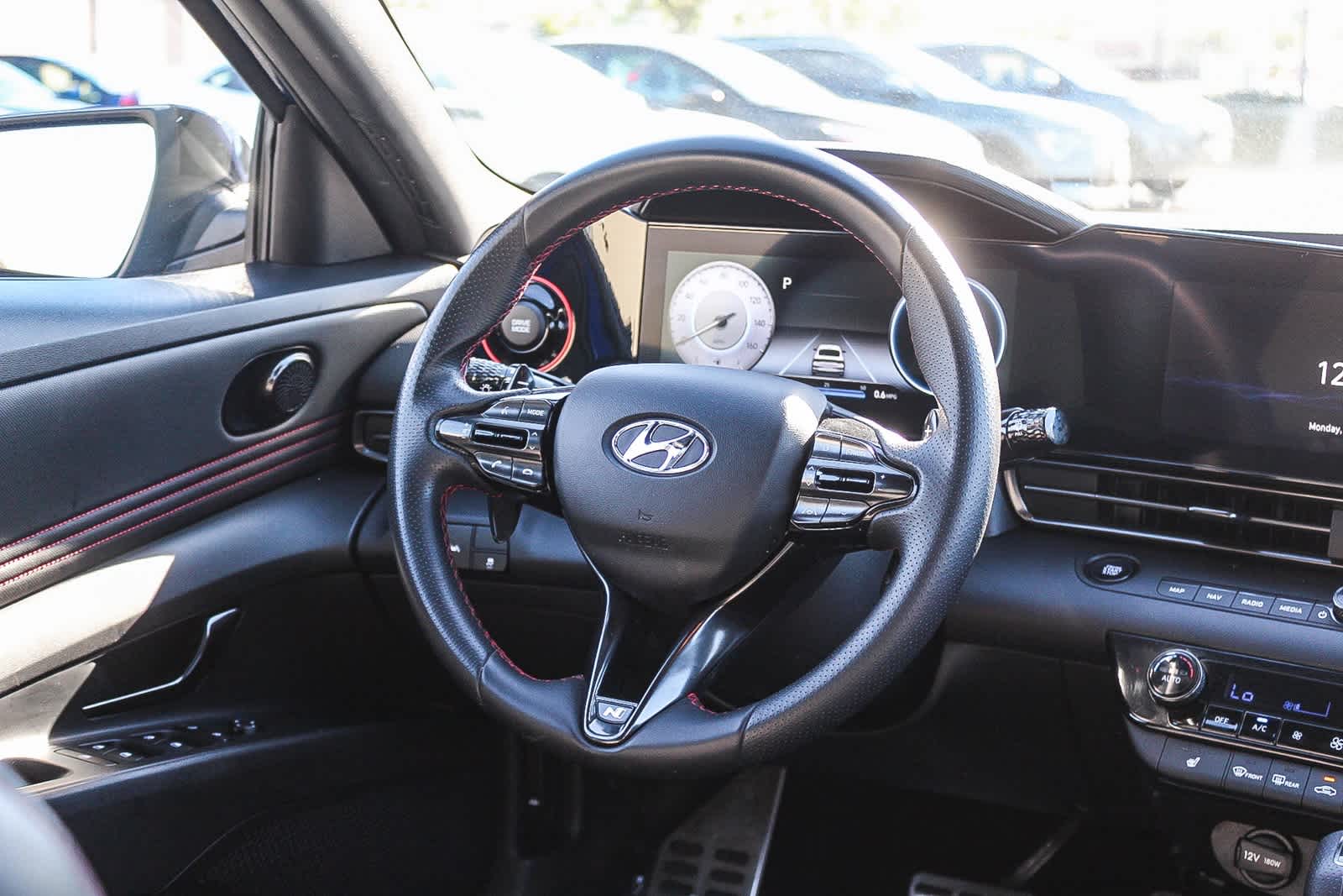 Thumbnail: 2023 Hyundai Elantra - 18