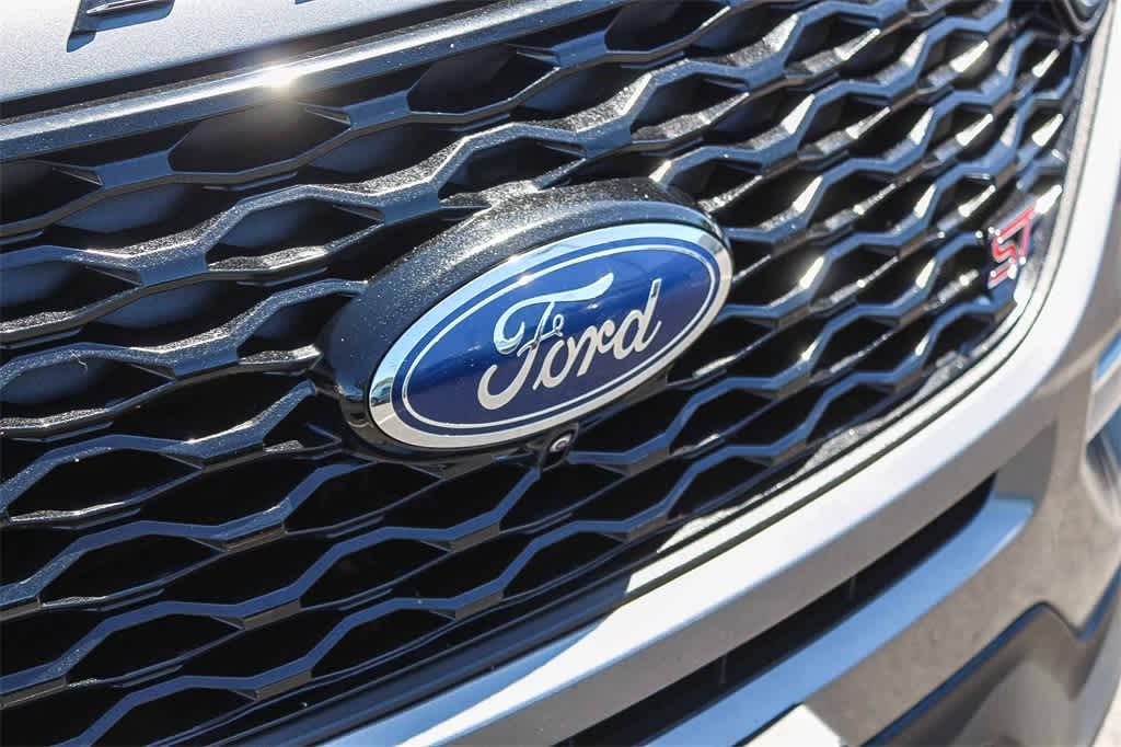 Thumbnail: 2022 Ford Explorer - 13