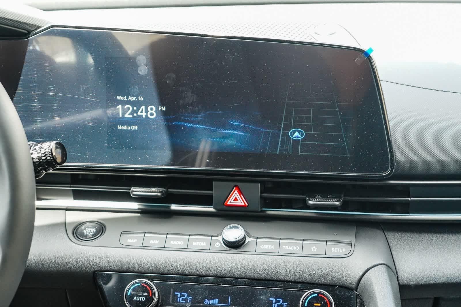 Thumbnail: 2025 Hyundai Elantra - 17