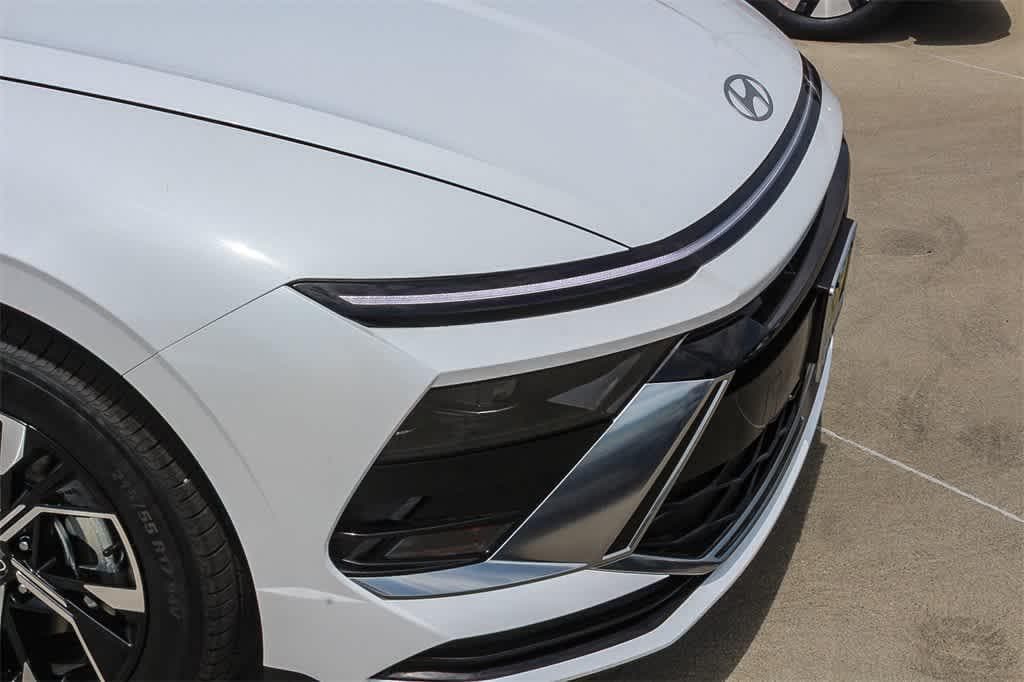 Thumbnail: 2025 Hyundai Sonata - 10