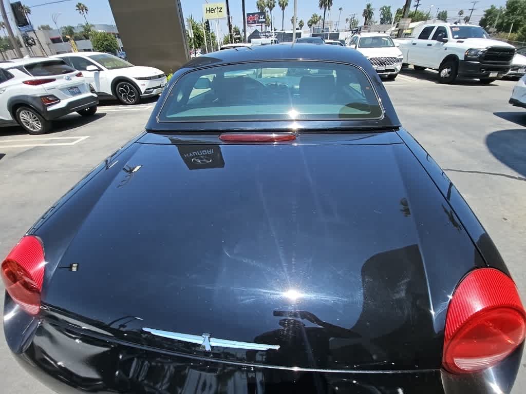 Thumbnail: 2005 Ford Thunderbird - 16