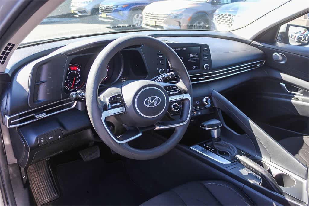 Thumbnail: 2021 Hyundai Elantra - 12