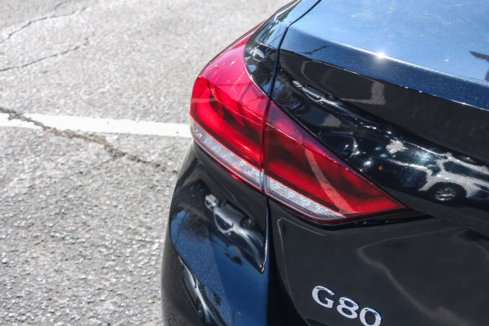 Thumbnail: 2017 Genesis G80 - 8