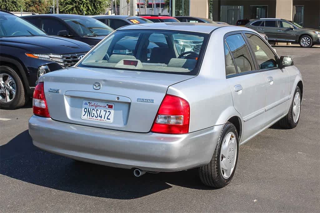 Thumbnail: 2001 Mazda Protege - 4