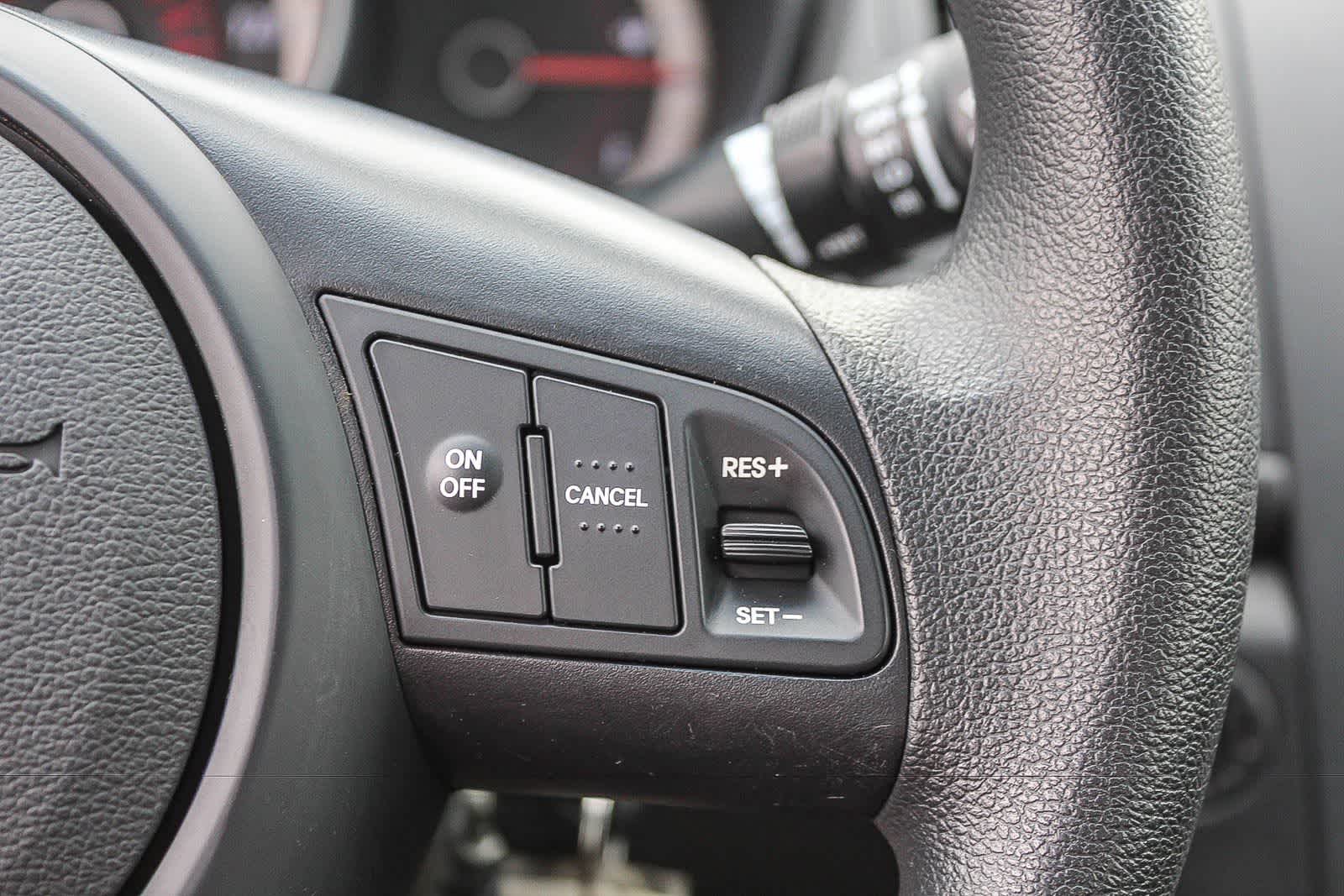 Thumbnail: 2012 Kia Forte - 32