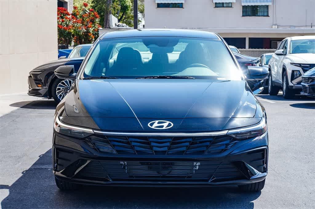 Thumbnail: 2025 Hyundai Elantra - 6