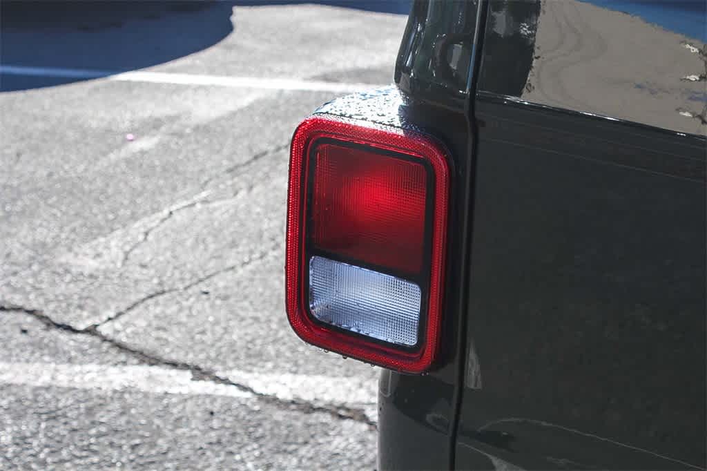 Thumbnail: 2022 Jeep Gladiator - 7