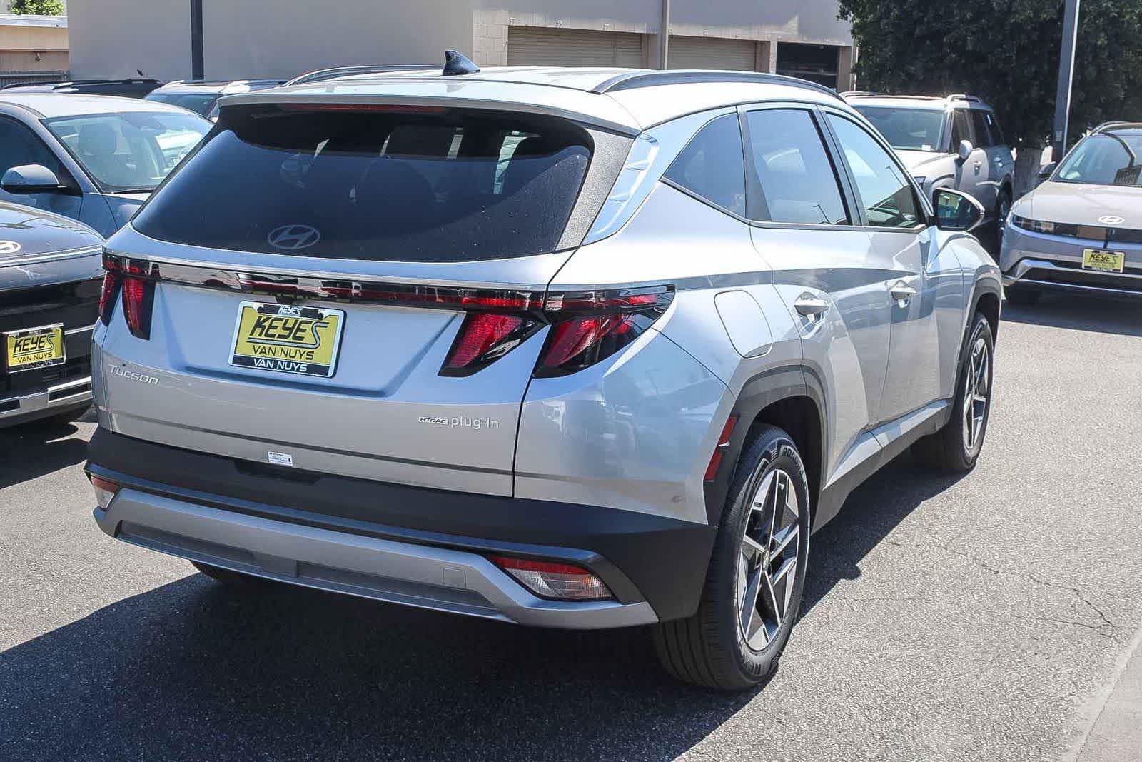 Thumbnail: 2026 Hyundai Tucson - 4