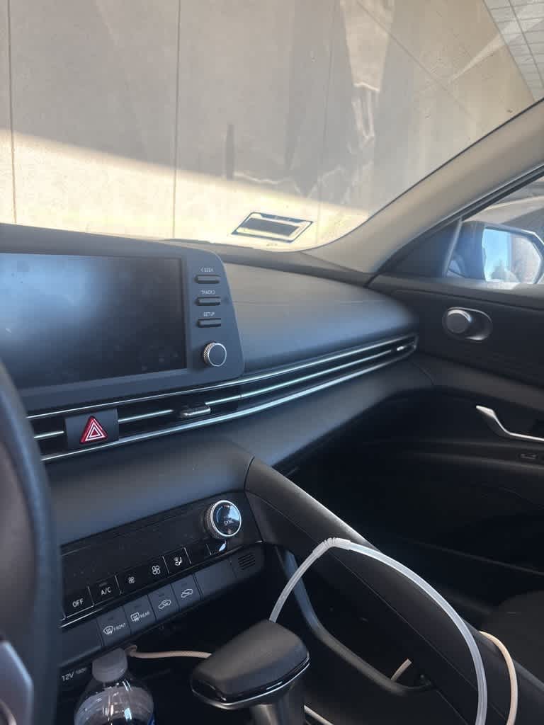 Thumbnail: 2022 Hyundai Elantra - 2