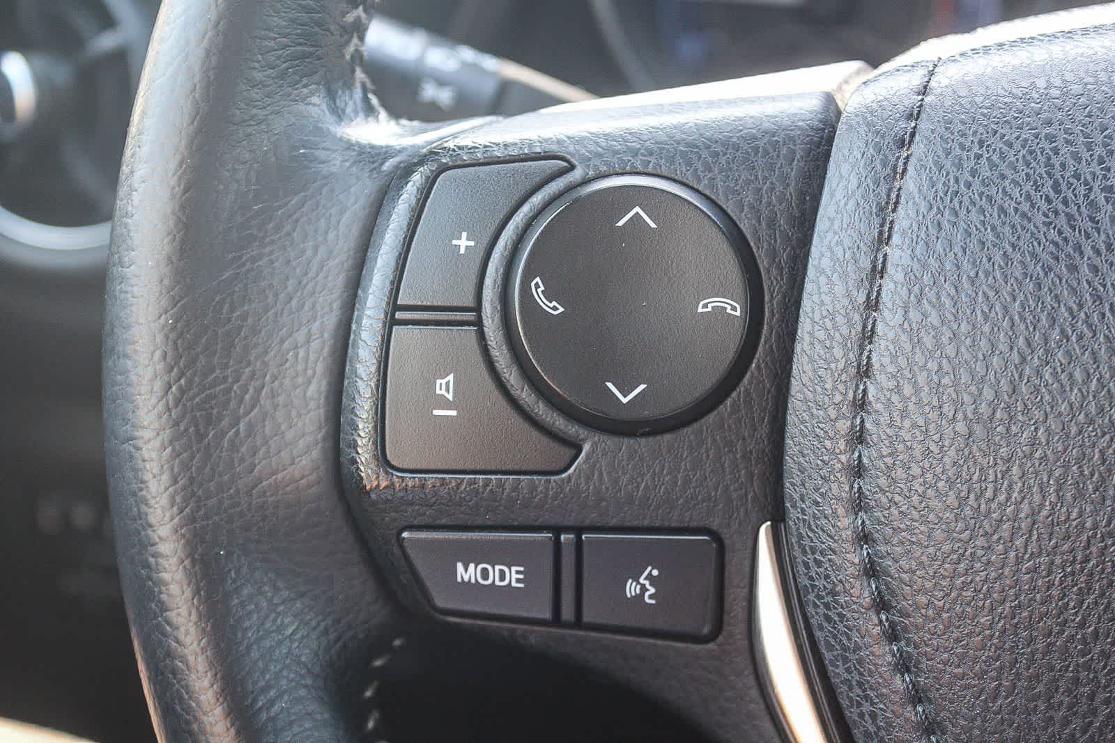 Thumbnail: 2018 Toyota Corolla iM - 32