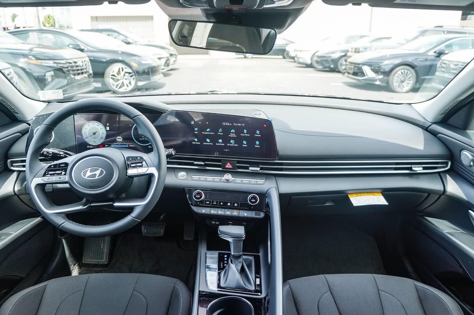 Thumbnail: 2025 Hyundai Elantra - 18