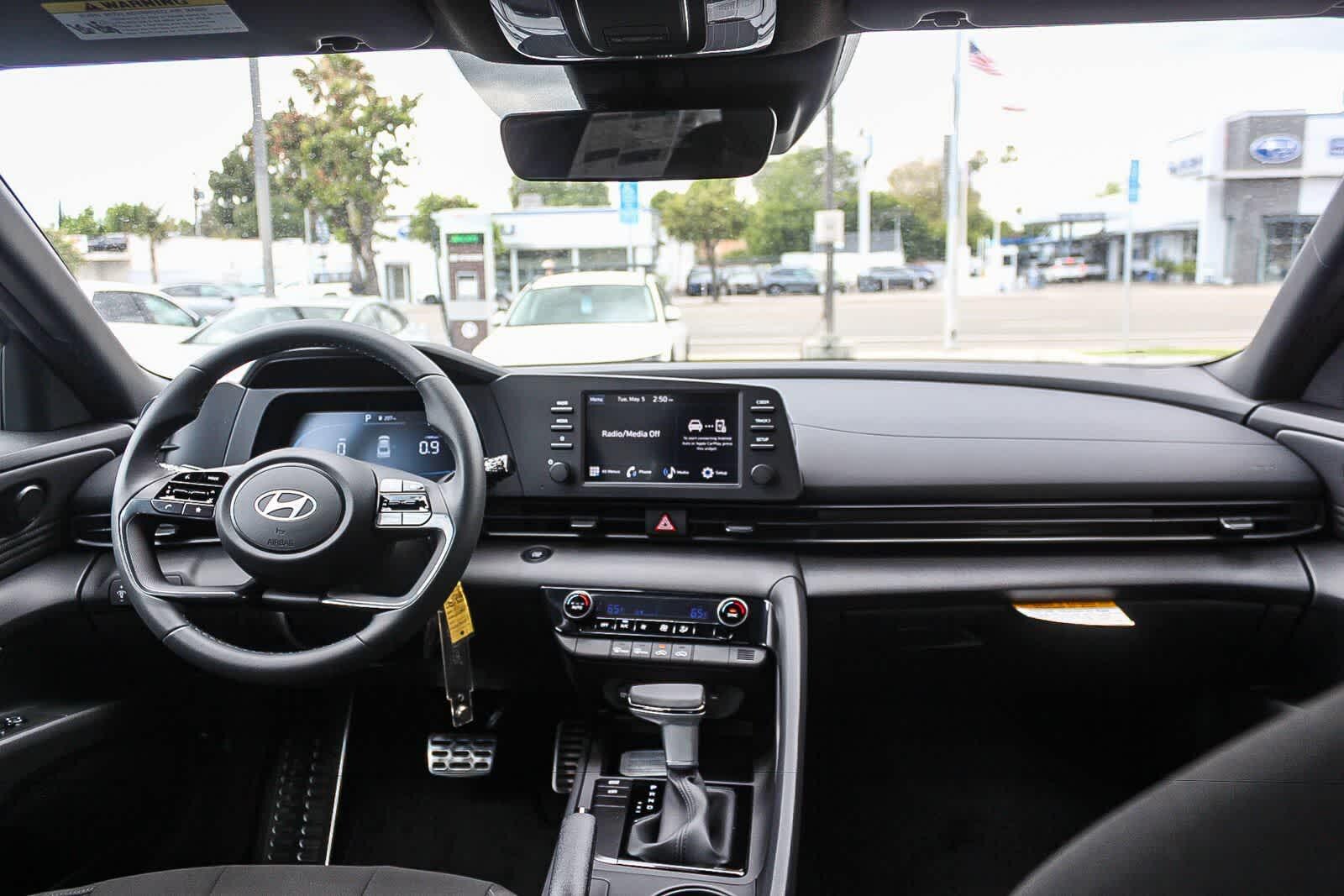 Thumbnail: 2026 Hyundai Elantra - 18