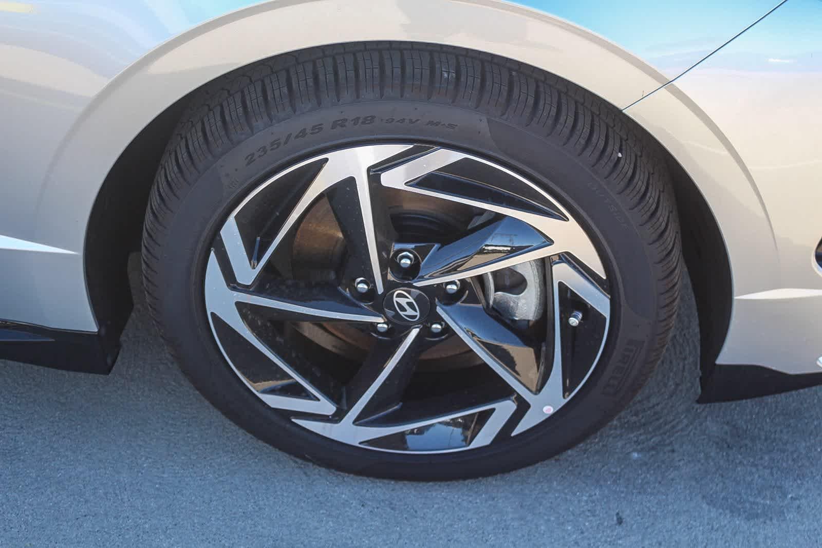 Thumbnail: 2025 Hyundai Sonata - 11