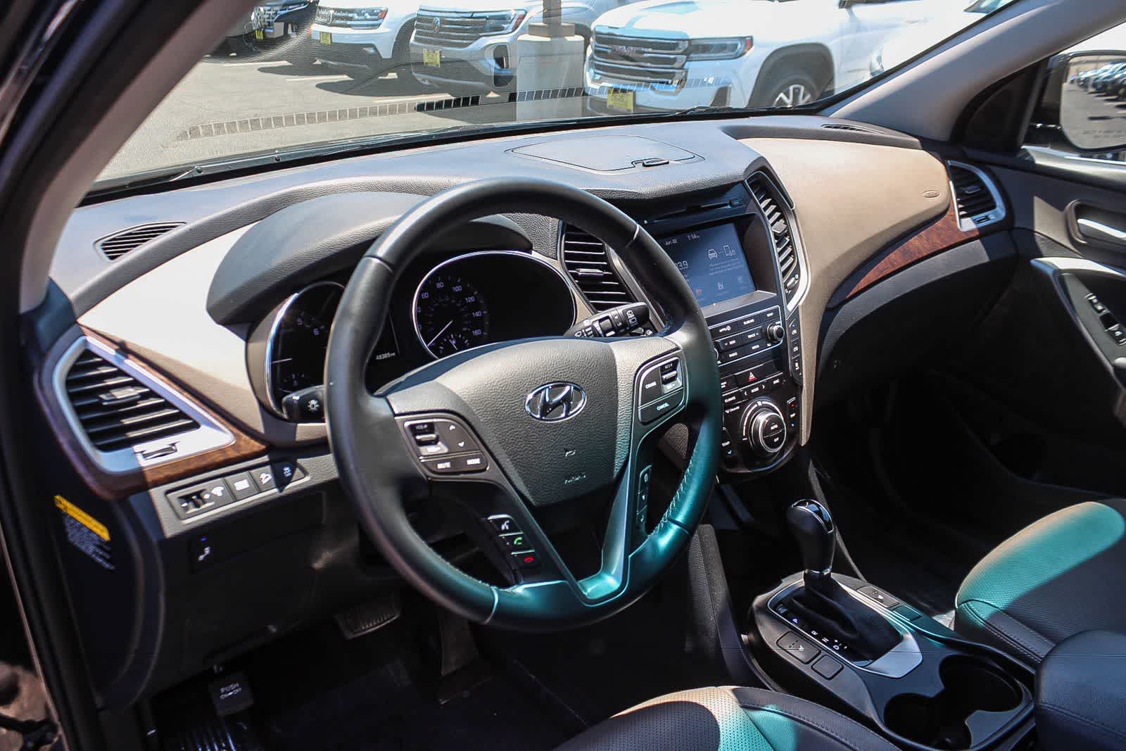 Thumbnail: 2019 Hyundai Santa Fe - 24