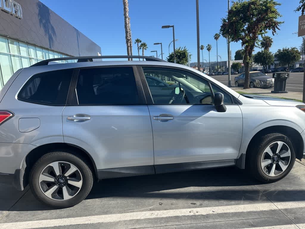 2017 Subaru Forester 2.5i 9