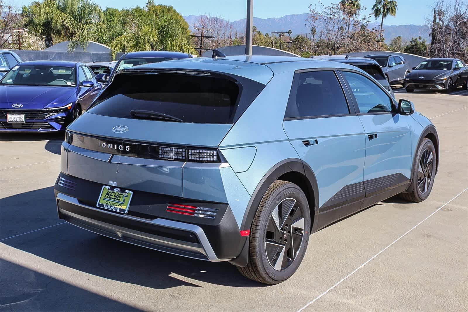 Thumbnail: 2026 Hyundai Ioniq 5 - 4