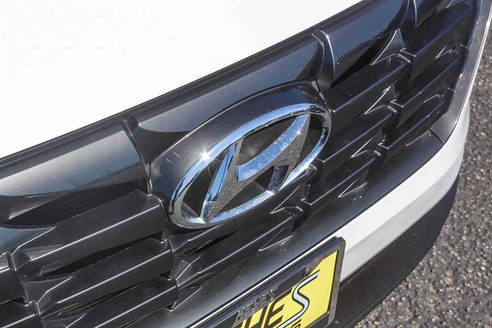 Thumbnail: 2023 Hyundai Tucson - 16