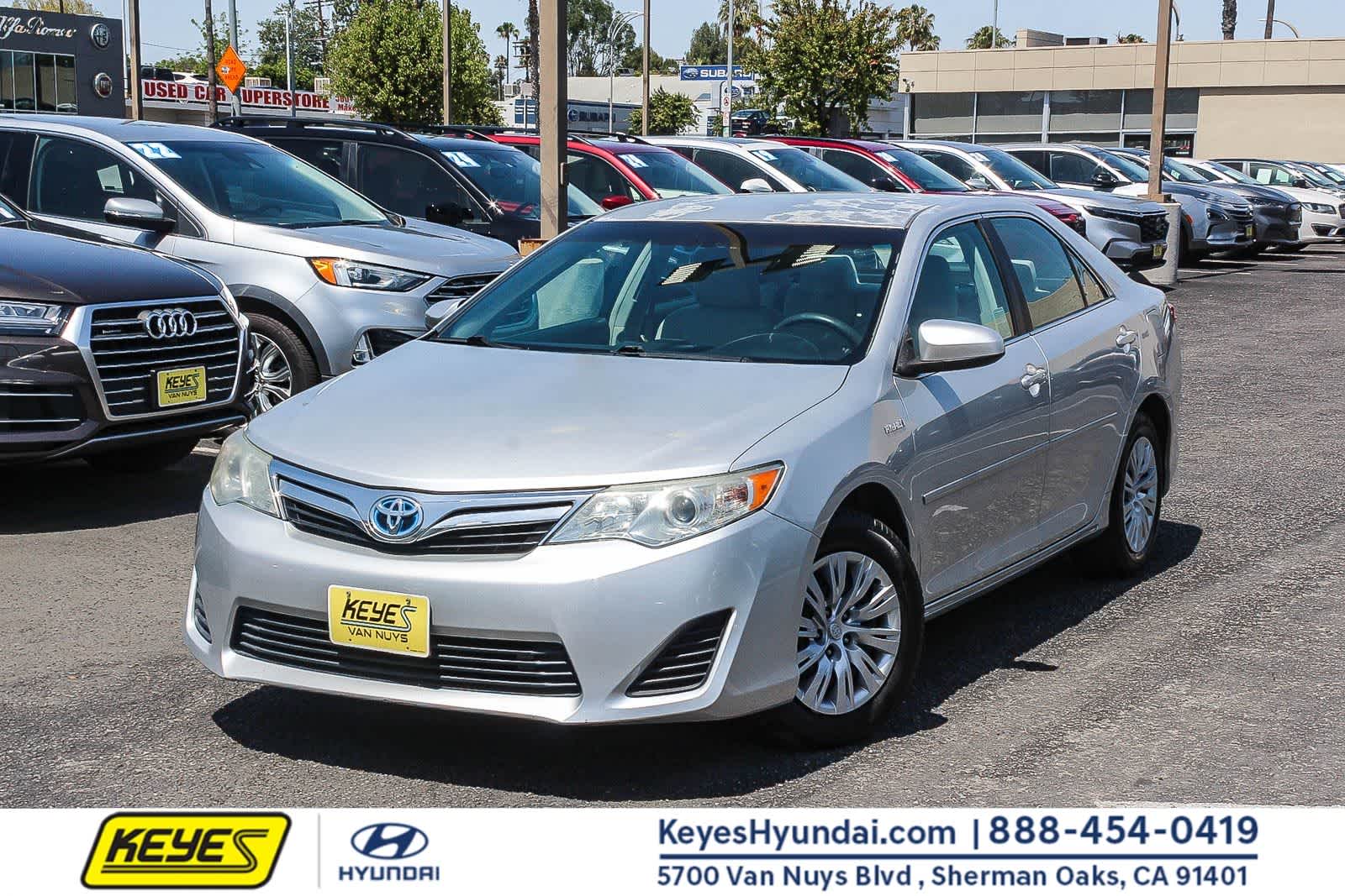 2012 Toyota Camry LE -
                  Van Nuys, CA