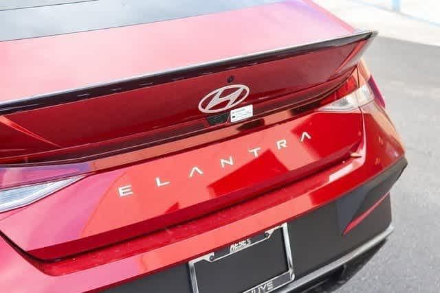 Thumbnail: 2025 Hyundai Elantra - 12